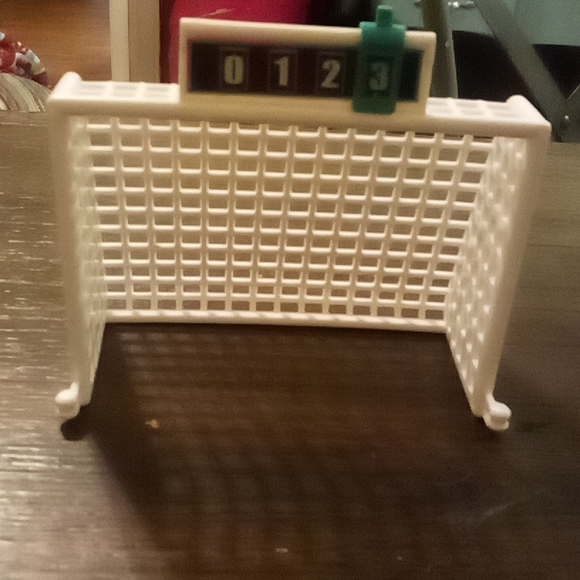 Barbie Soccer Goal (Without Soccer Ball) - Picture 2 of 3